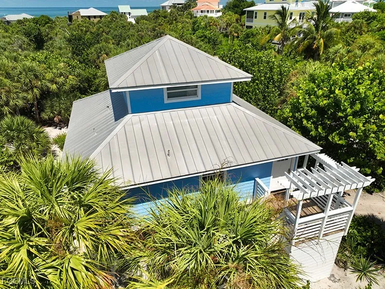 Smugglers Drive Upper Captiva, FL 33924