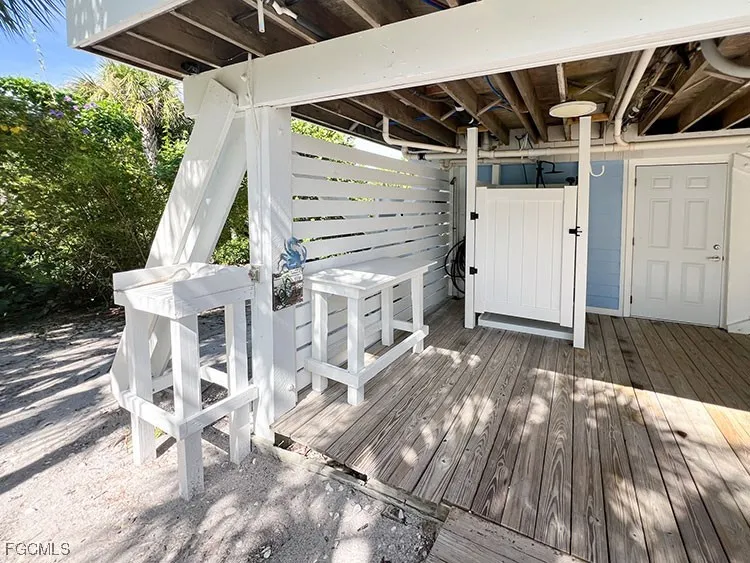 Smugglers Drive Upper Captiva, FL 33924