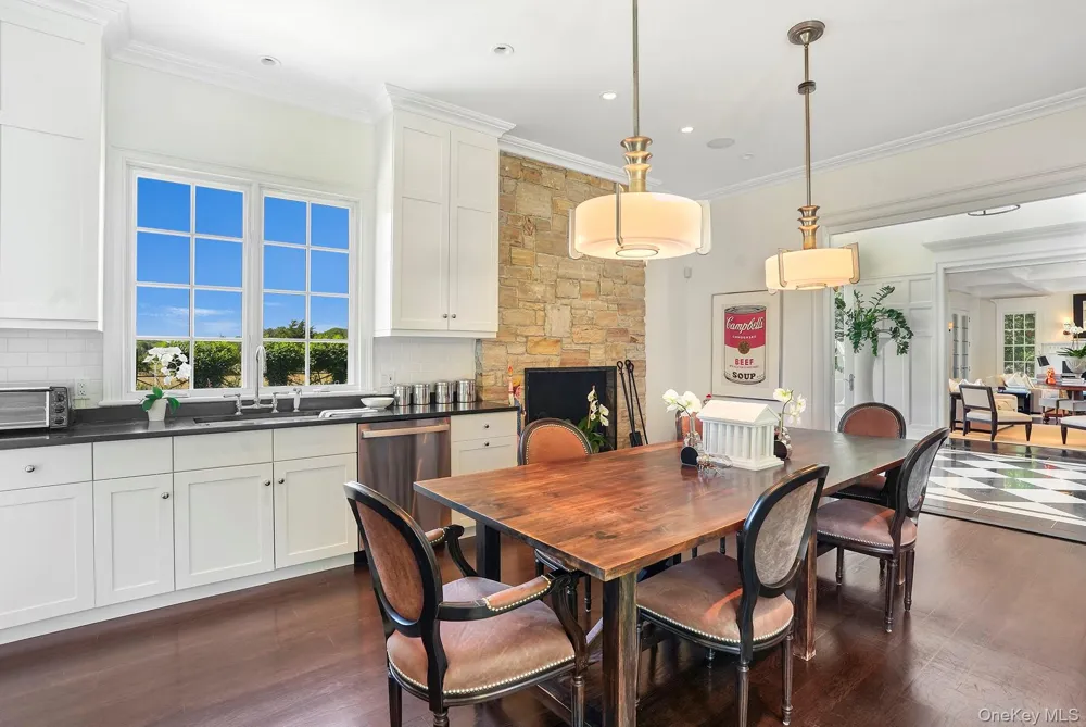 10 Horse Meadow Lane East Hampton, NY 11937