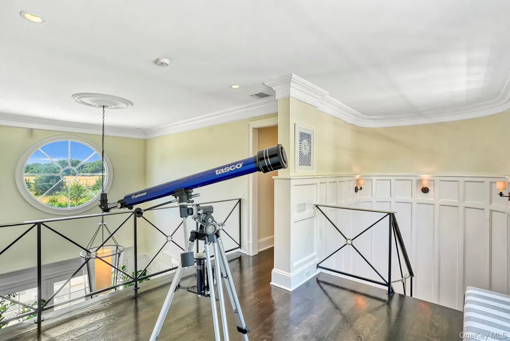 10 Horse Meadow Lane East Hampton, NY 11937