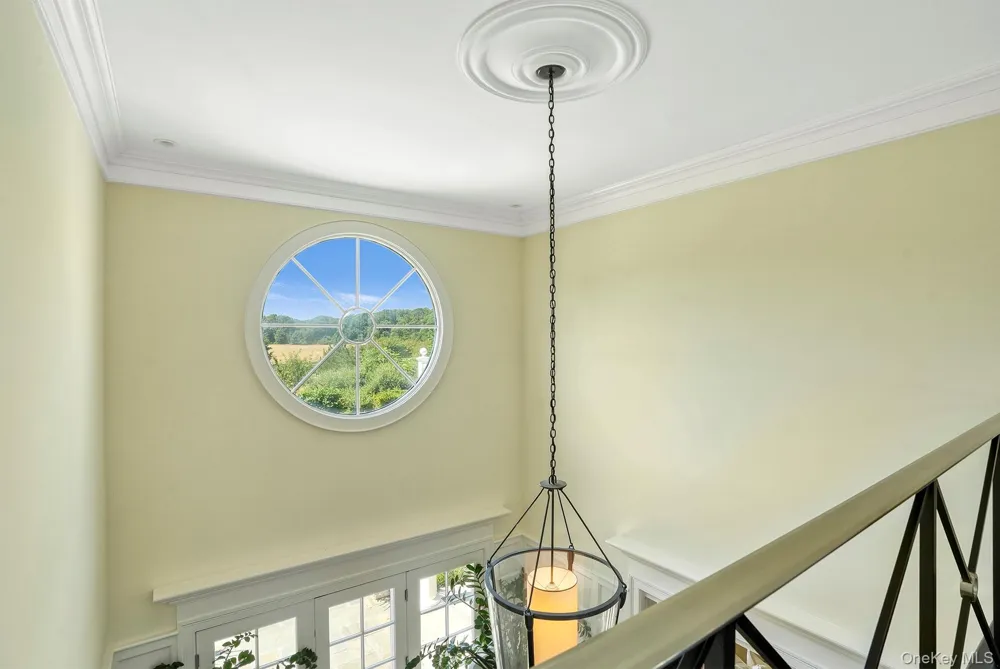 10 Horse Meadow Lane East Hampton, NY 11937