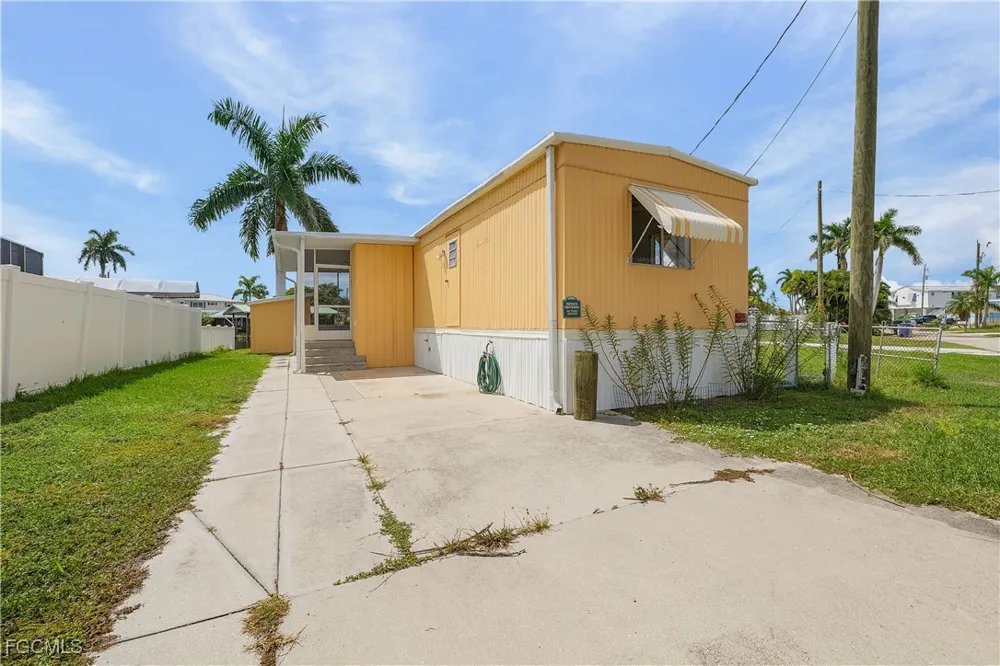 Coconut Drive St James City, FL 33956