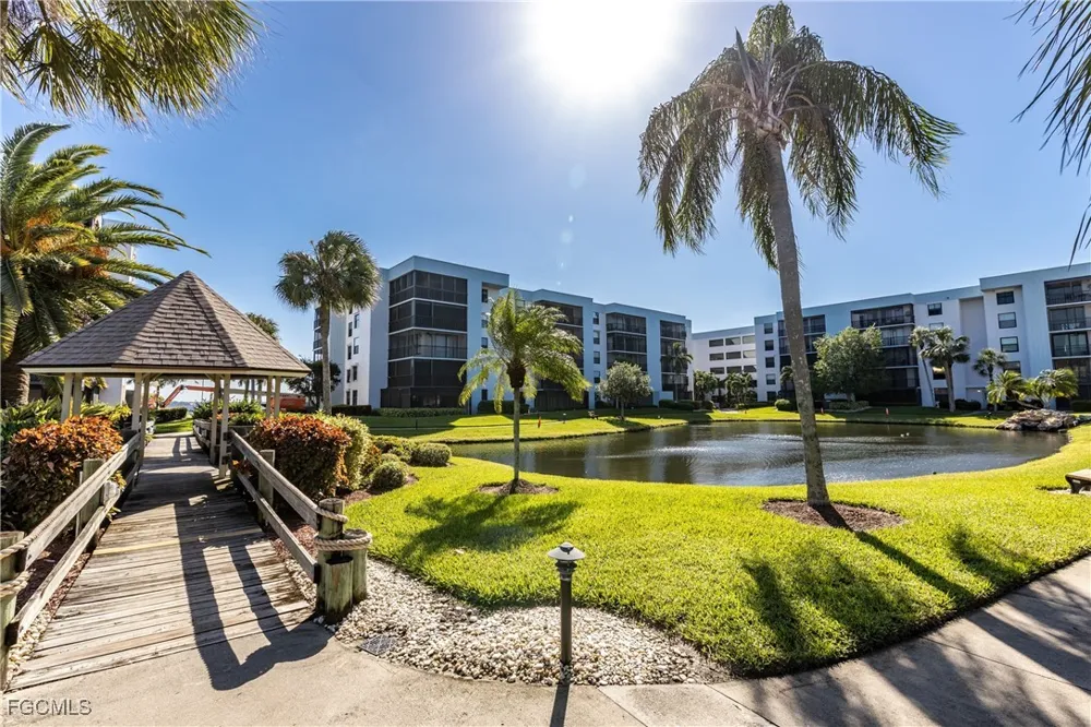 Key Drive #403 North Fort Myers, FL 33903
