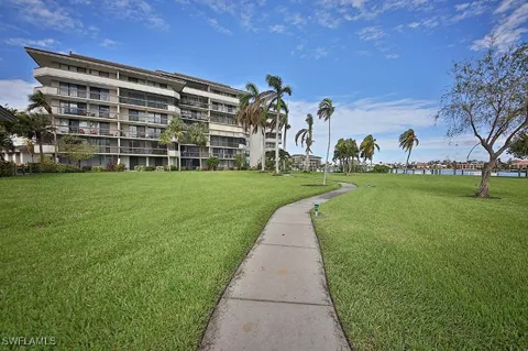 Seaview Court #B207