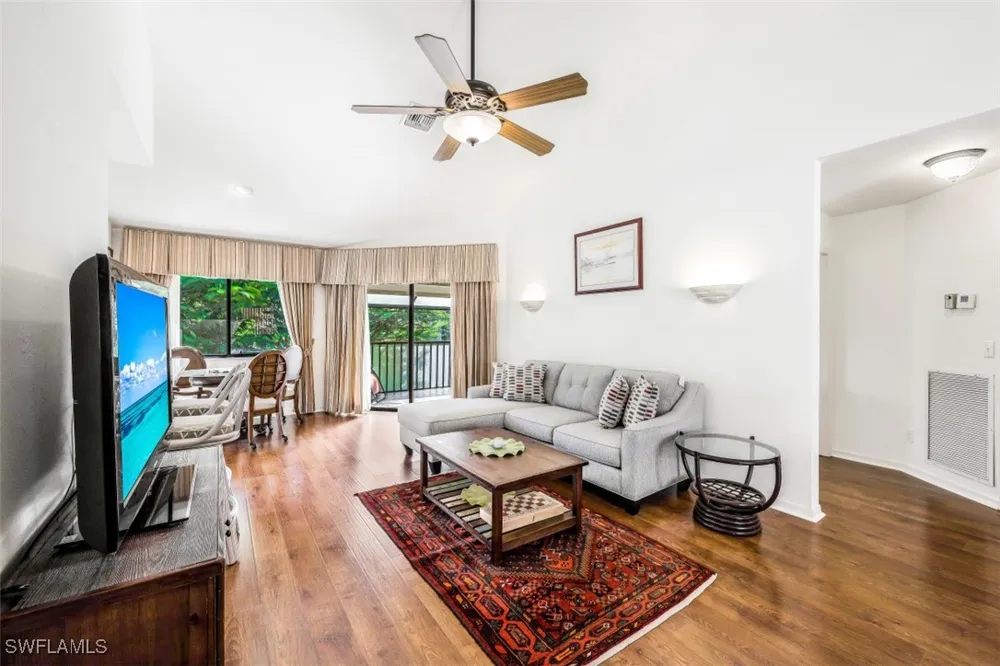 Bennington Drive #5-8 Naples, FL 34104