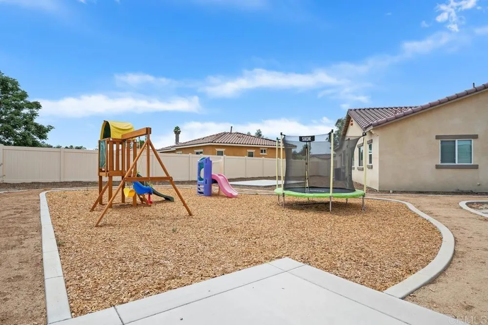 475 W Camellia Way San Jacinto, CA 92583