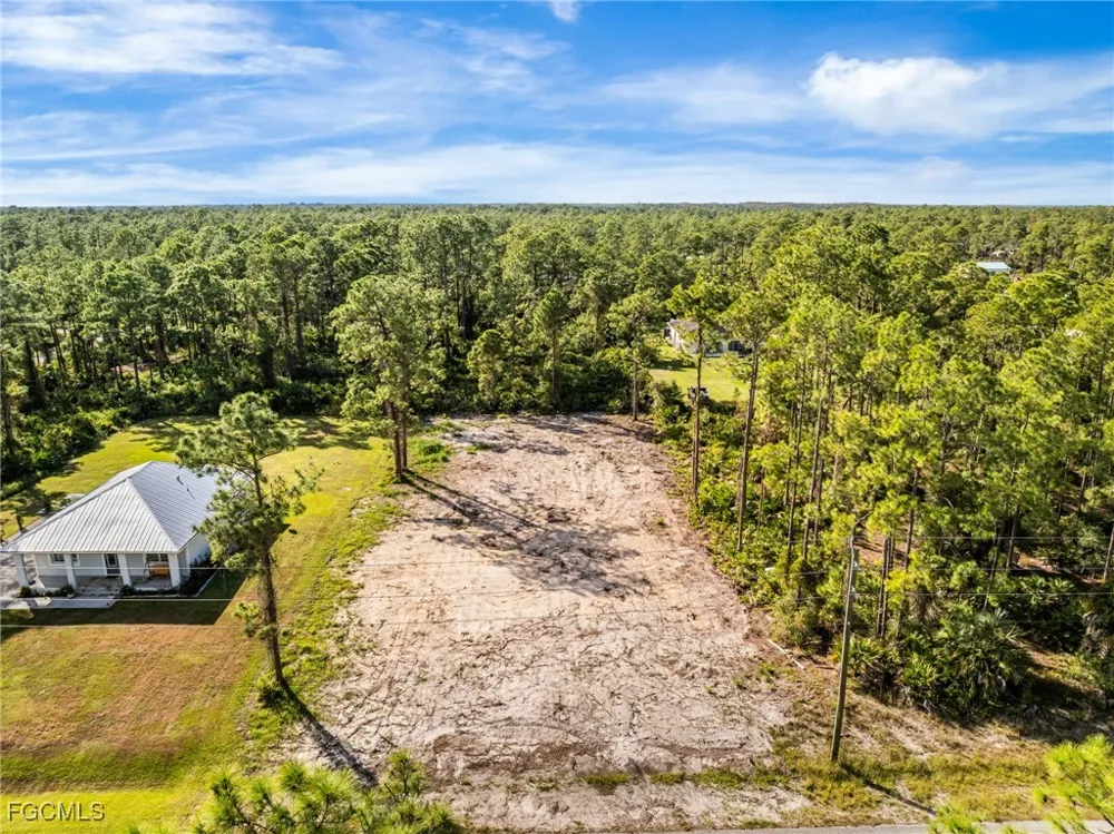 Wellington Avenue Alva, FL 33920