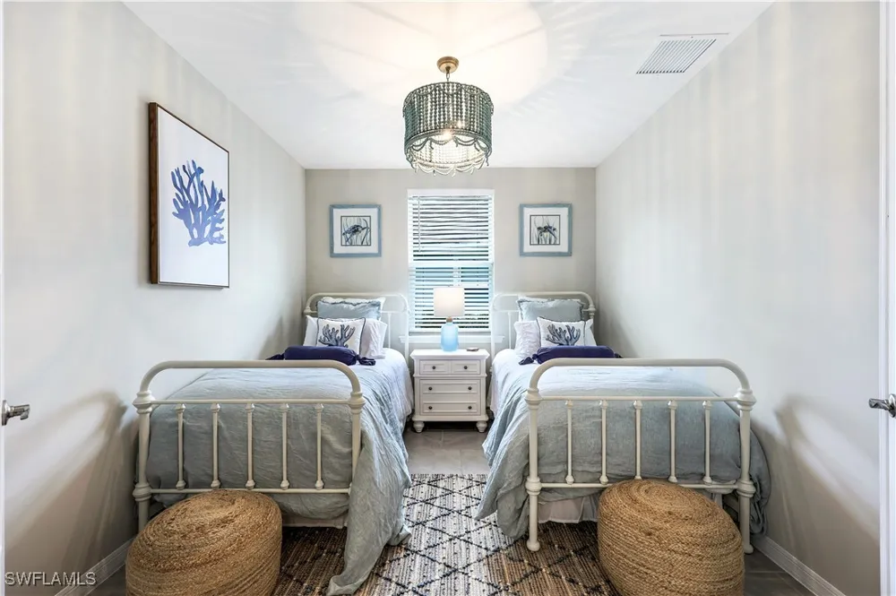 Edgewater Circle Naples, FL 34114