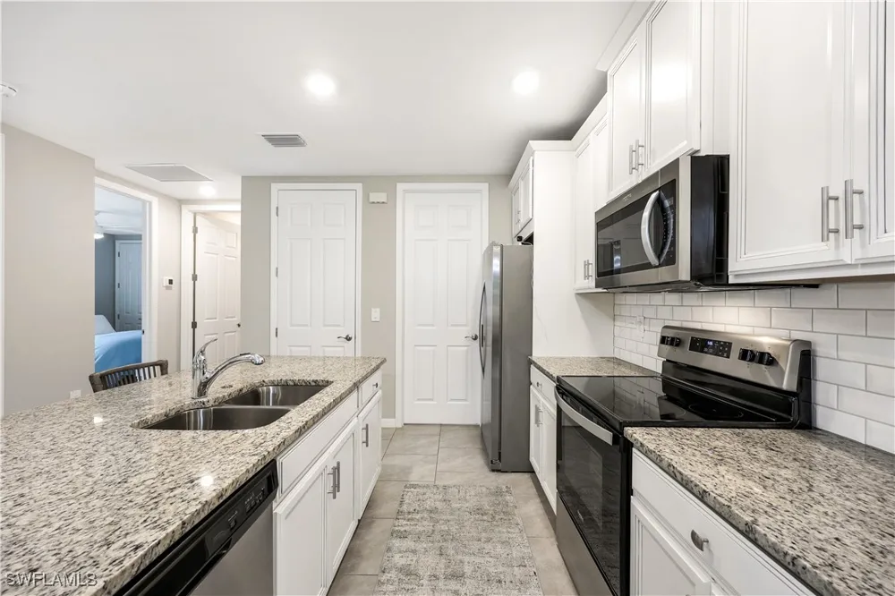 Edgewater Circle Naples, FL 34114
