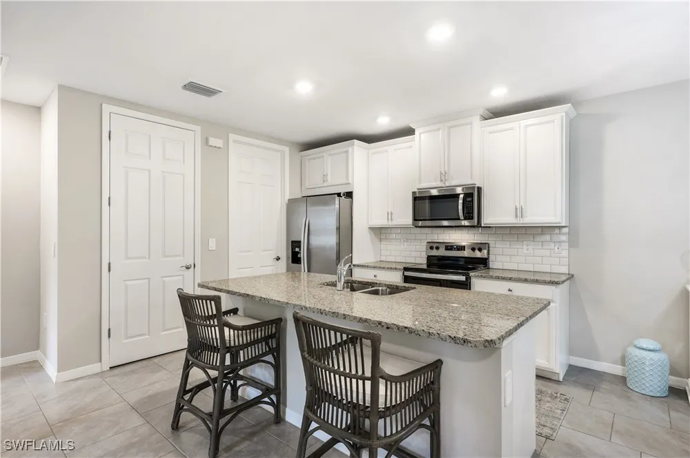 Edgewater Circle Naples, FL 34114