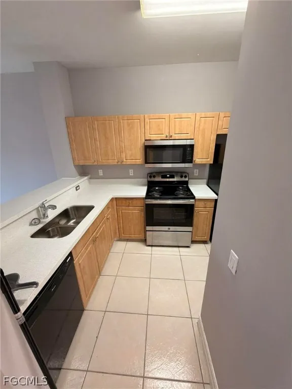 SE 13th Place #201 Cape Coral, FL 33990