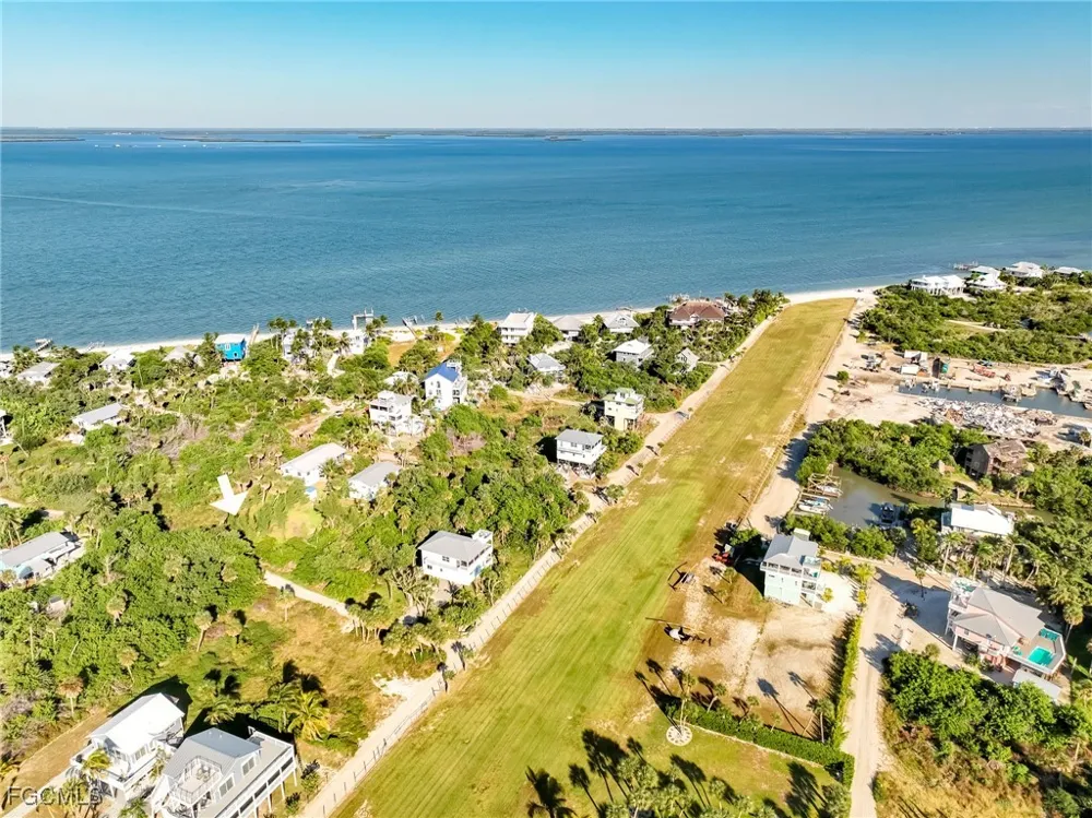 Swallow Drive Upper Captiva, FL 33924