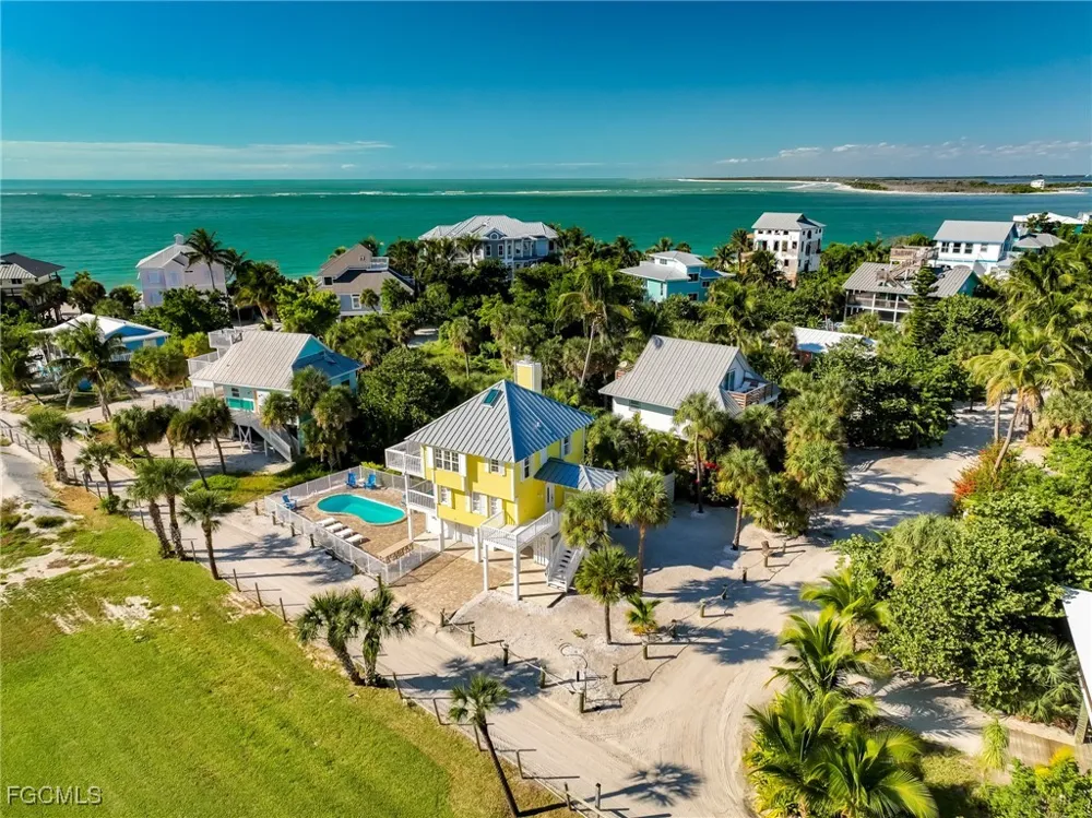 White Pelican Drive Upper Captiva, FL 33924