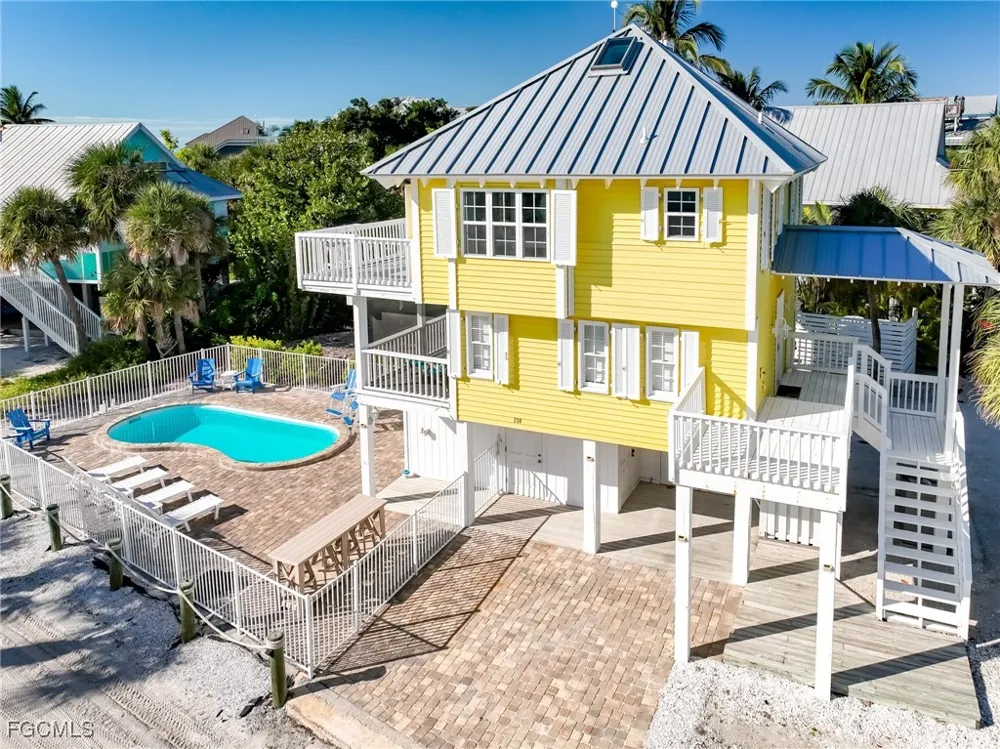 White Pelican Drive Upper Captiva, FL 33924