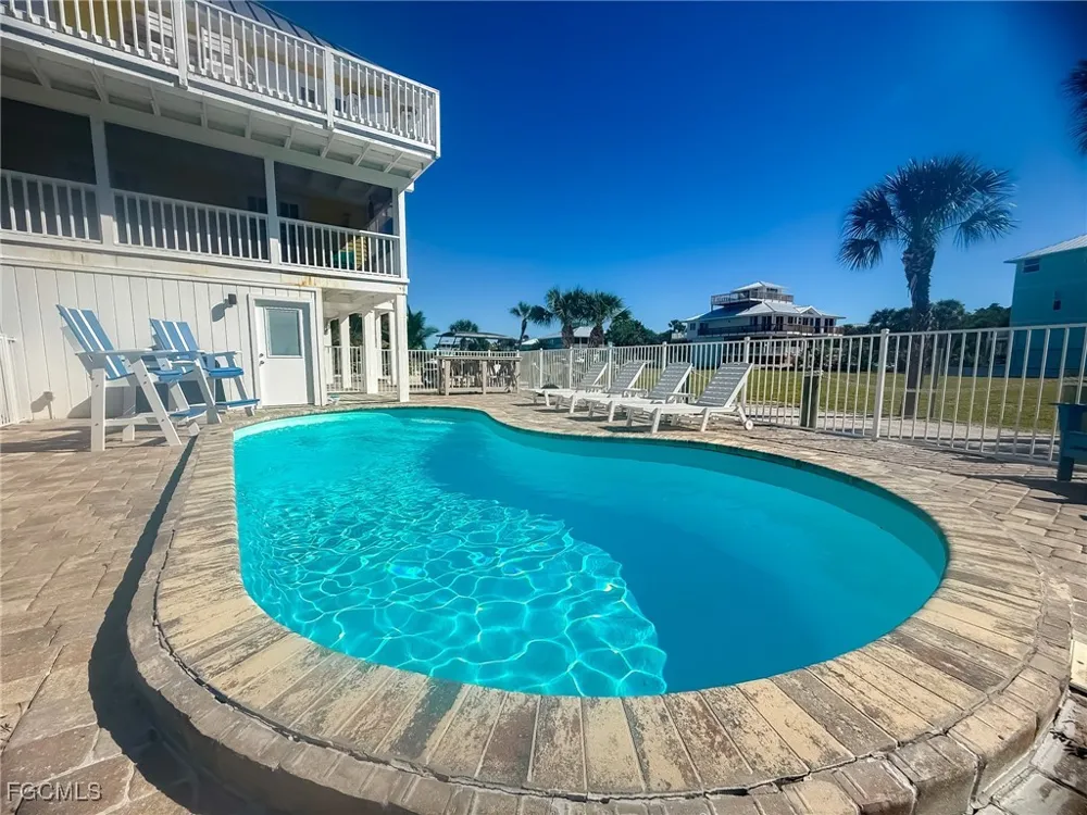 White Pelican Drive Upper Captiva, FL 33924