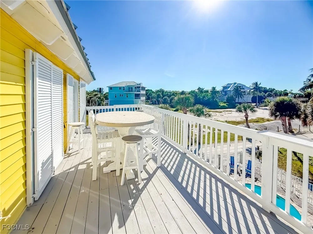 White Pelican Drive Upper Captiva, FL 33924
