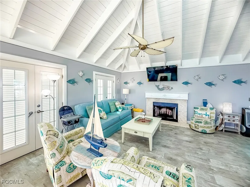 White Pelican Drive Upper Captiva, FL 33924