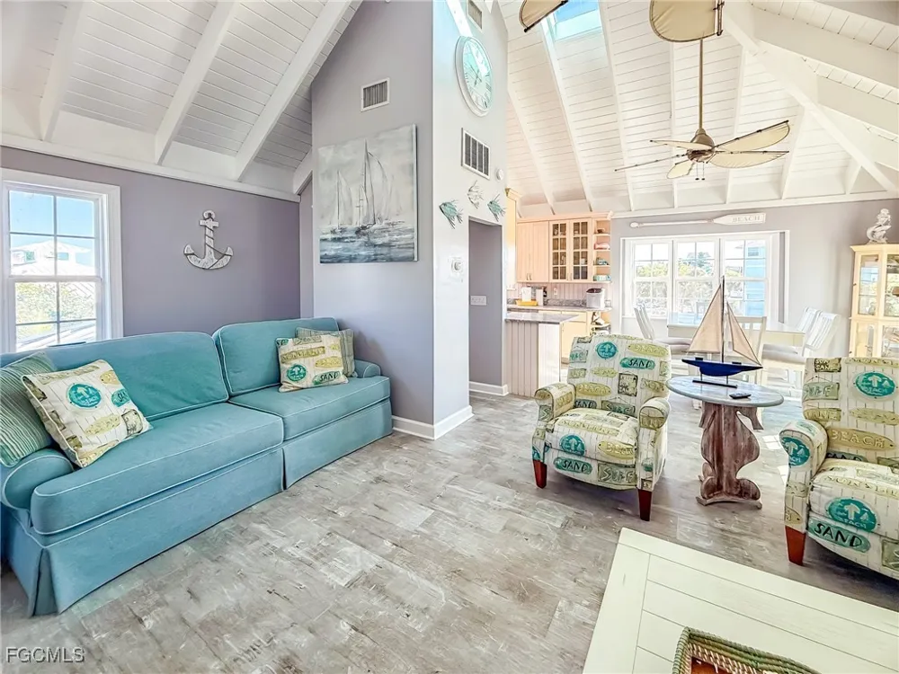 White Pelican Drive Upper Captiva, FL 33924