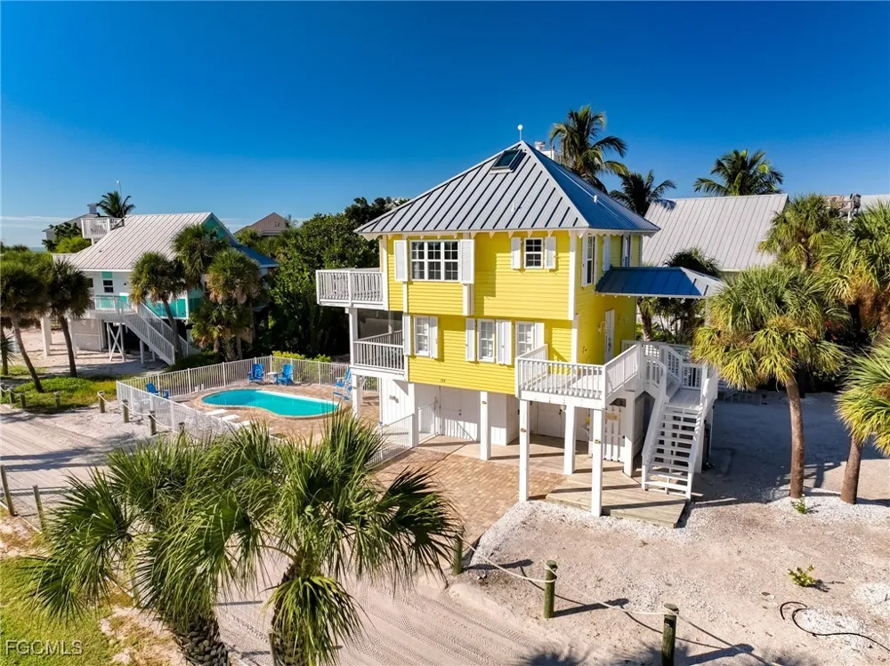 White Pelican Drive Upper Captiva, FL 33924