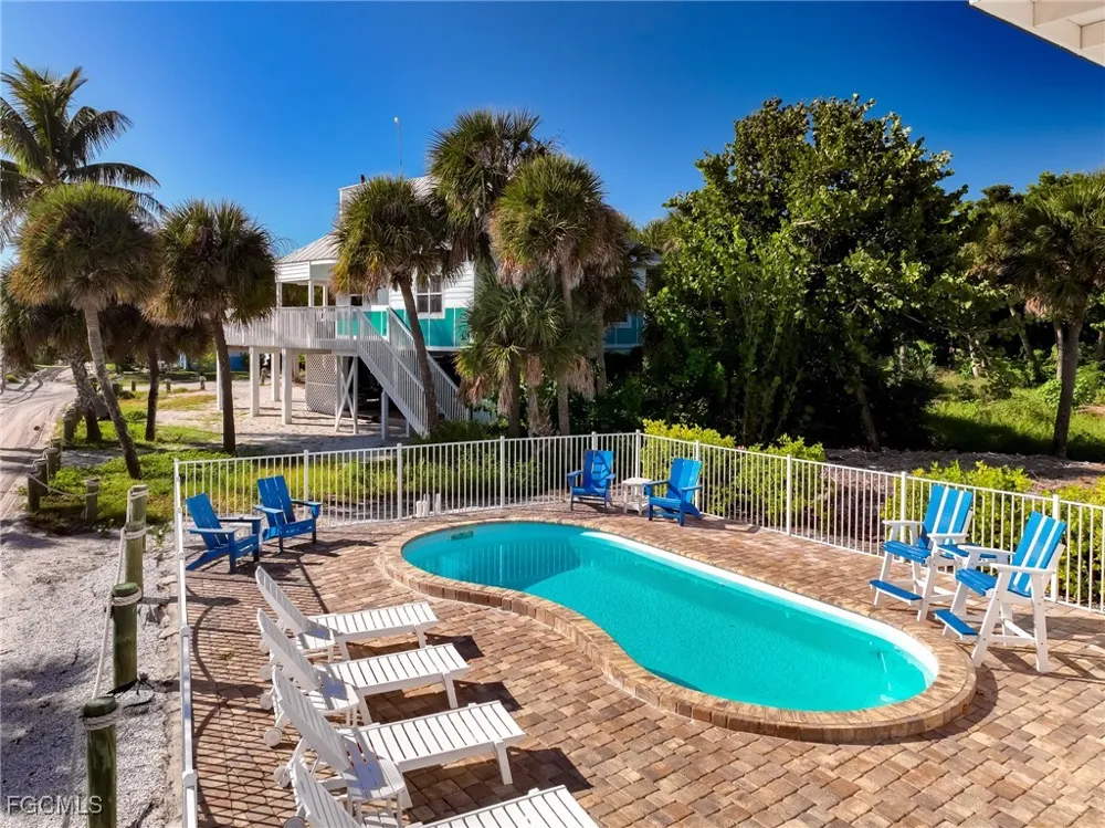 White Pelican Drive Upper Captiva, FL 33924