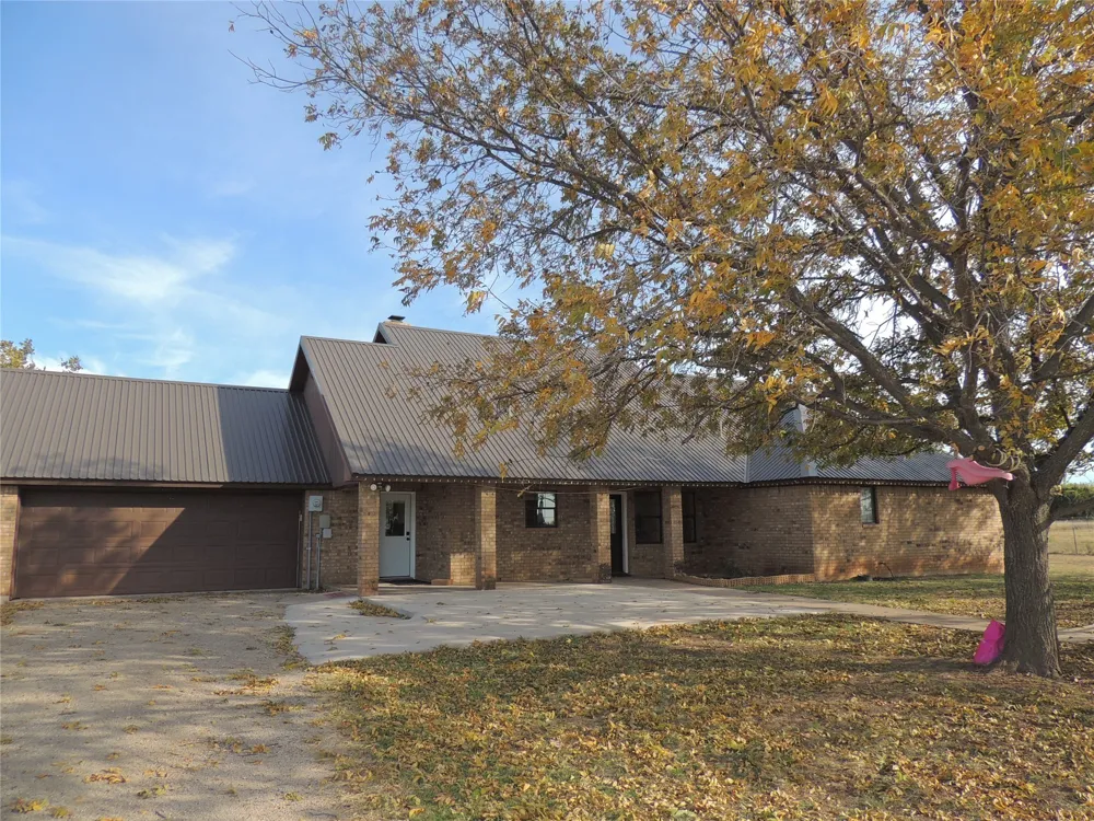150 CR 676 Tuscola, TX 79562