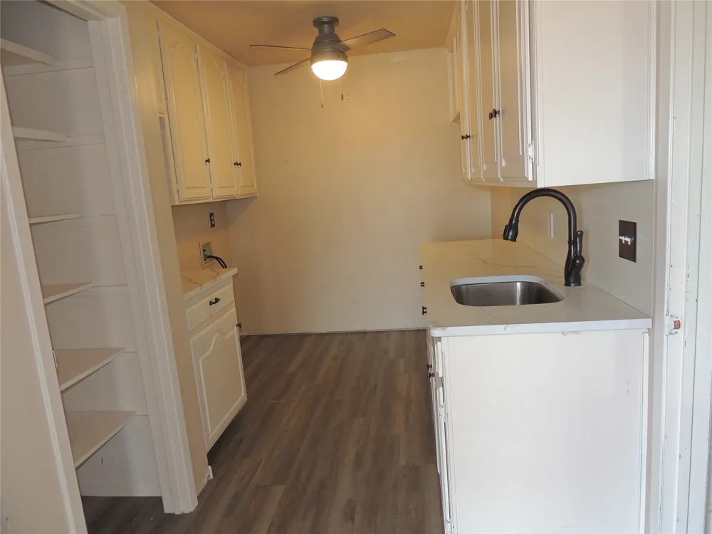 150 CR 676 Tuscola, TX 79562