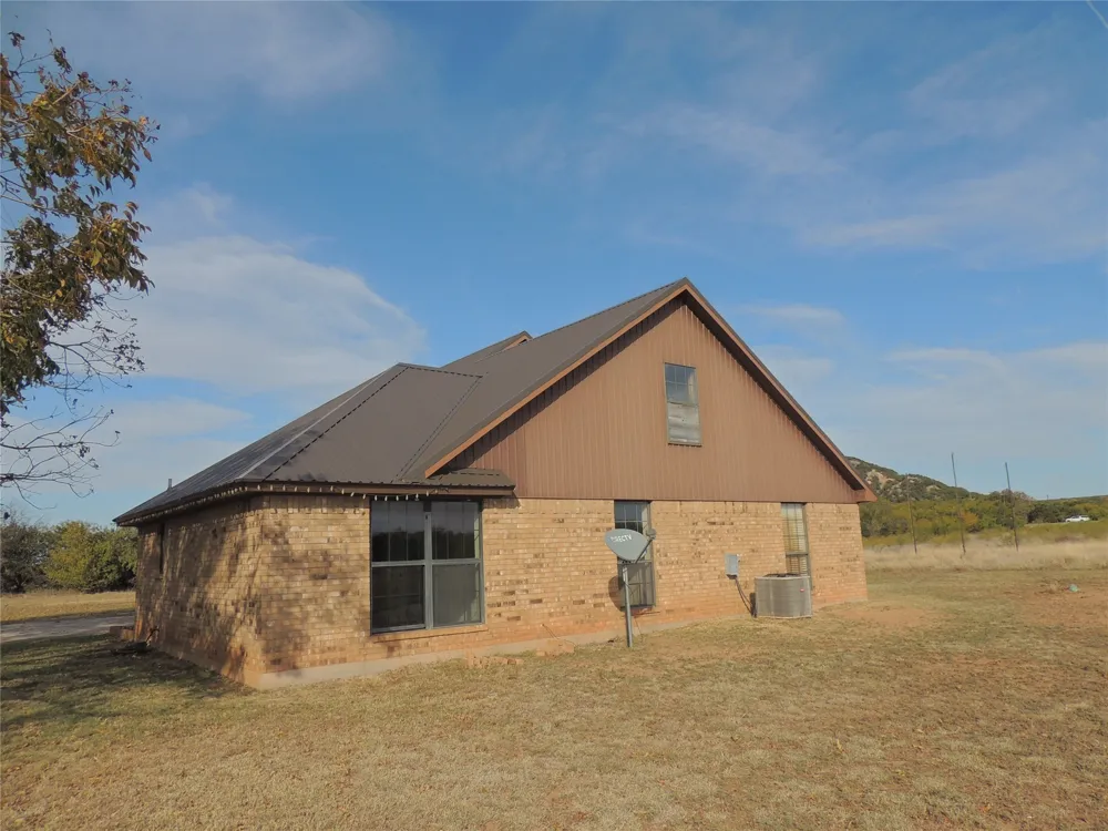 150 CR 676 Tuscola, TX 79562