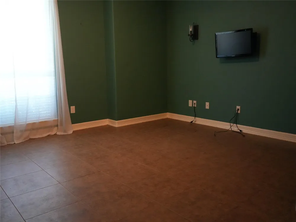 8703 Tumblewood Drive Beach City, TX 77523