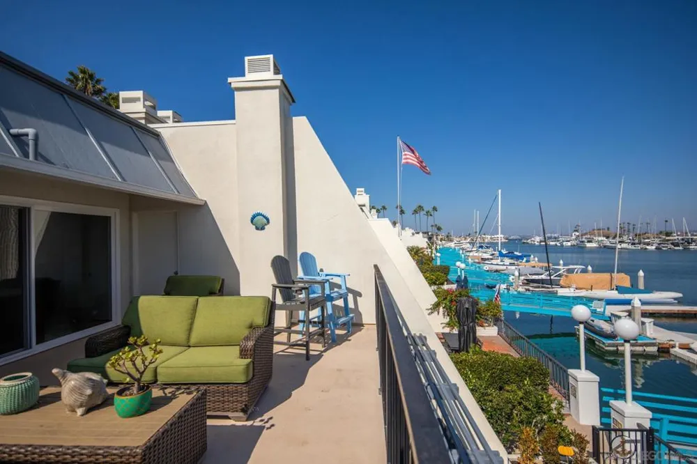 8 Antigua Ct Coronado, CA 92118