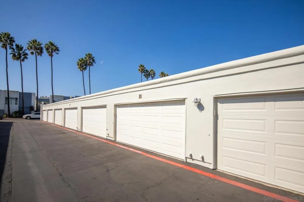 8 Antigua Ct Coronado, CA 92118