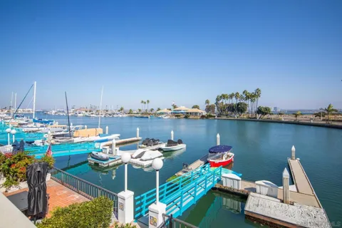 8 Antigua Ct