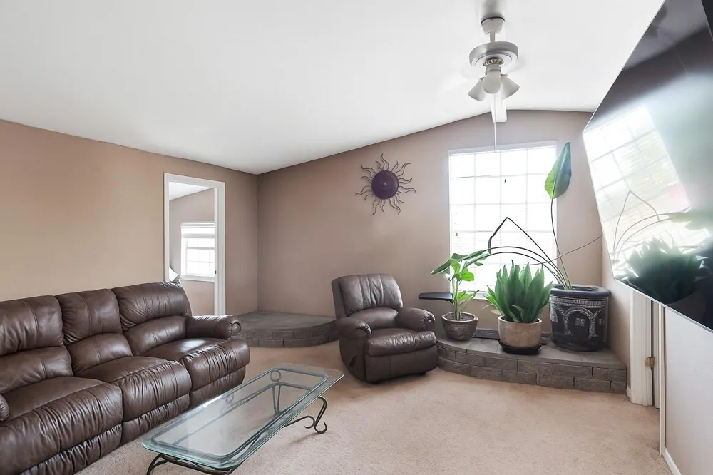 185 County Road 107 Caldwell, TX 77836