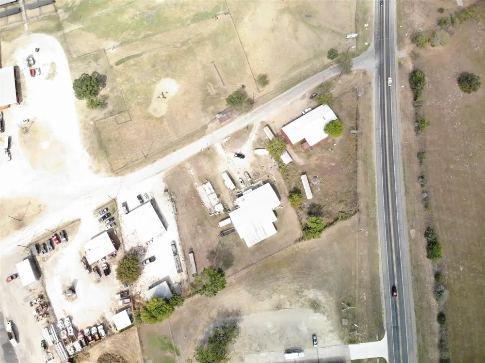 185 County Road 107 Caldwell, TX 77836