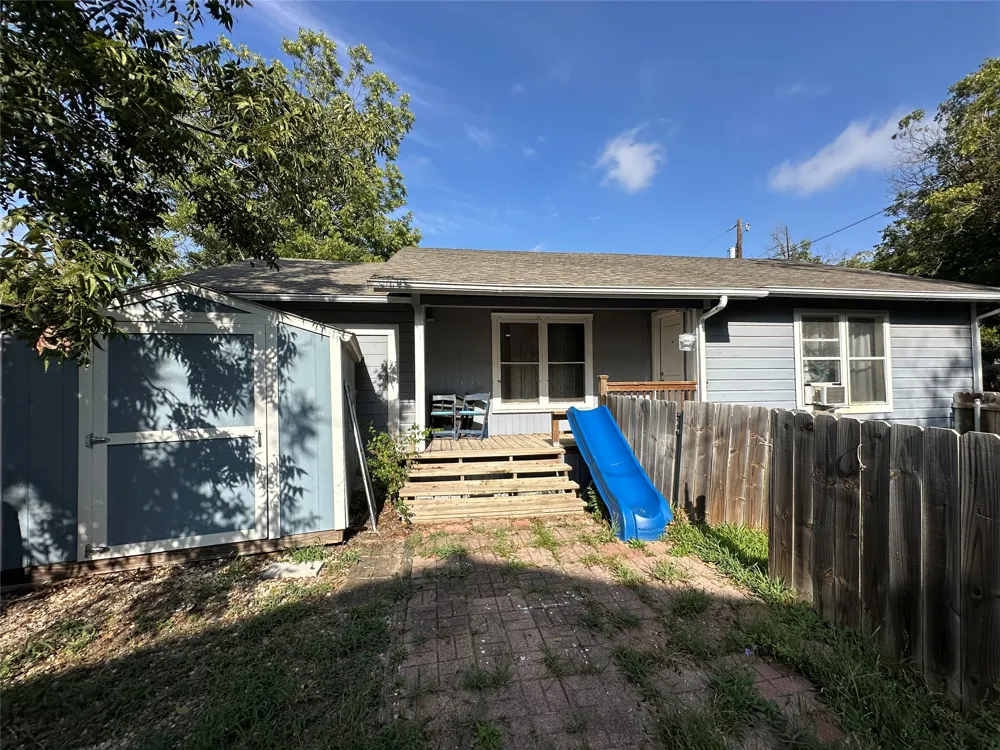 102 W Mesquite Street #B Granger, TX 76530