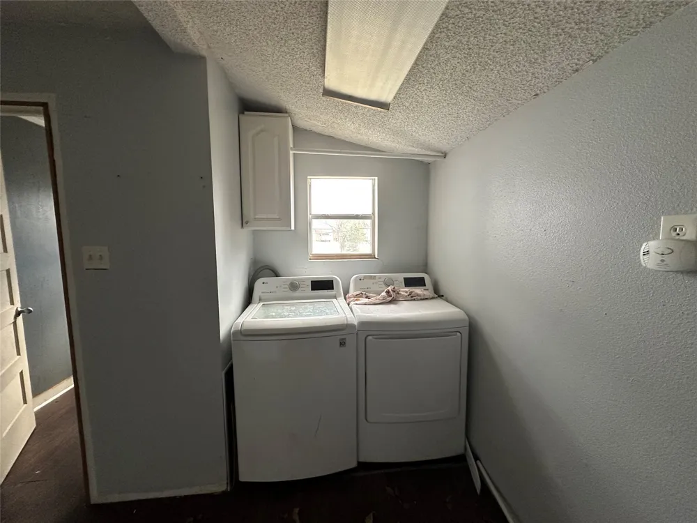 102 W Mesquite Street #B Granger, TX 76530
