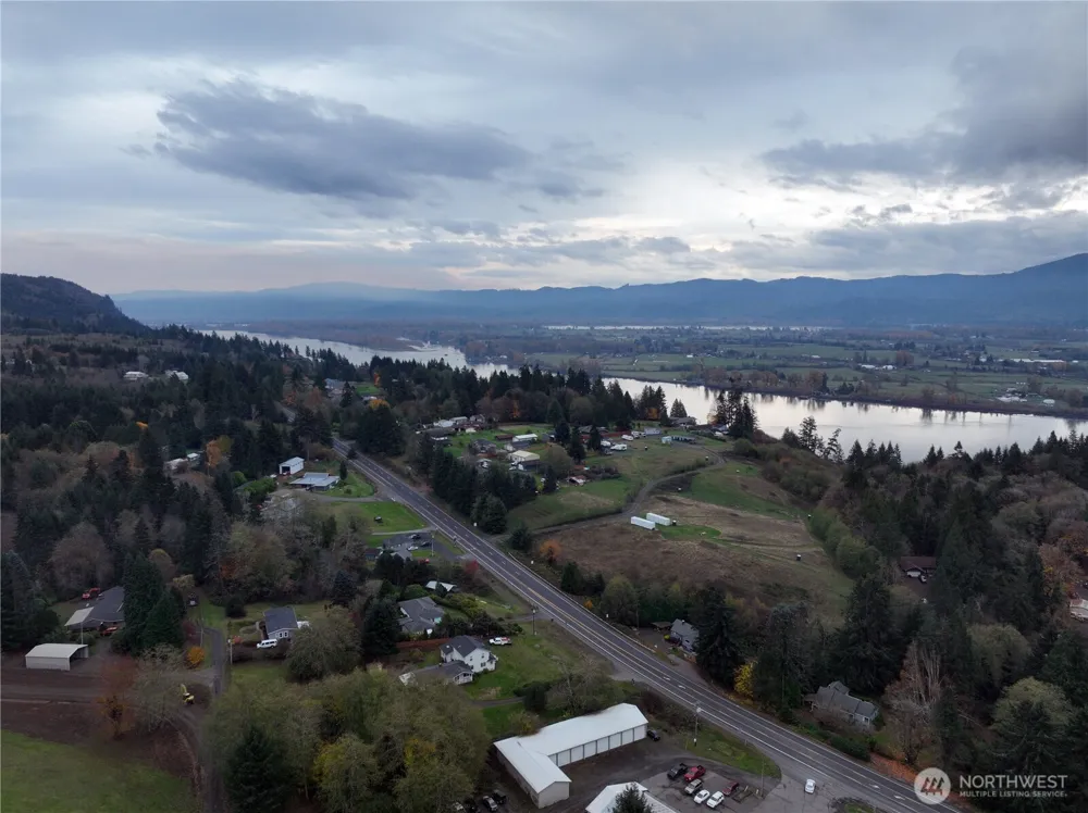 1 Linquist Lane Cathlamet, WA 98612