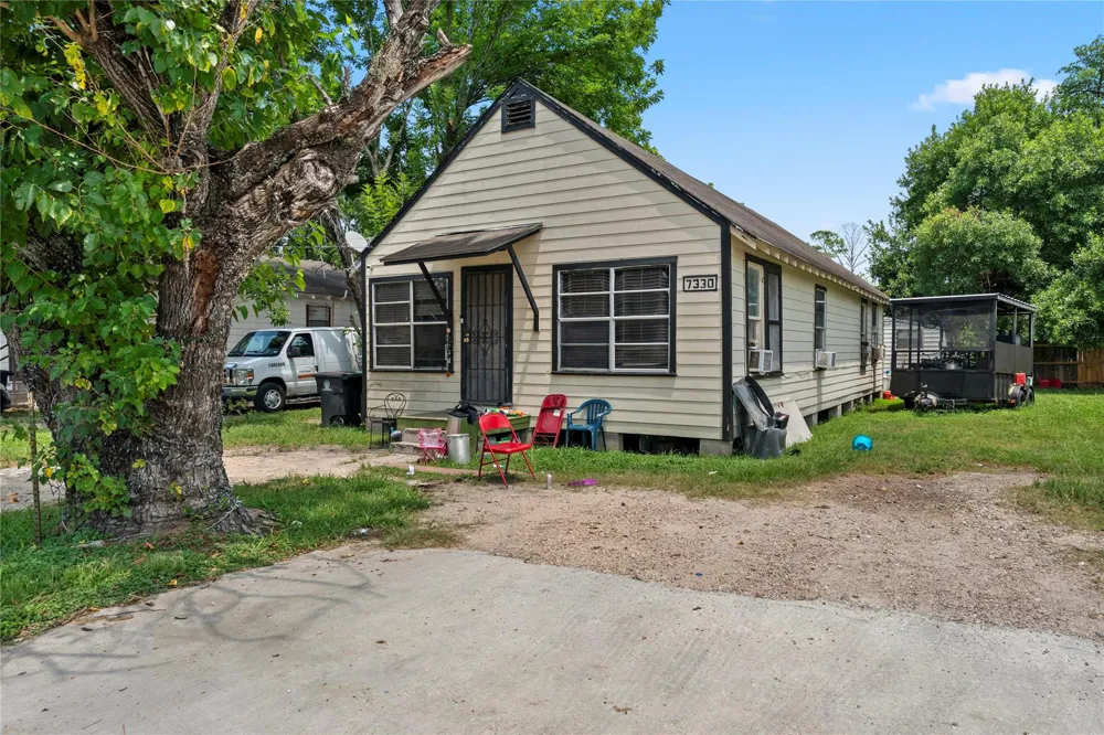 7330 Parkes Street Houston, TX 77088
