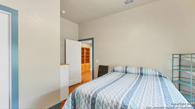 475 JACKSON RD Kingsbury, TX 78638
