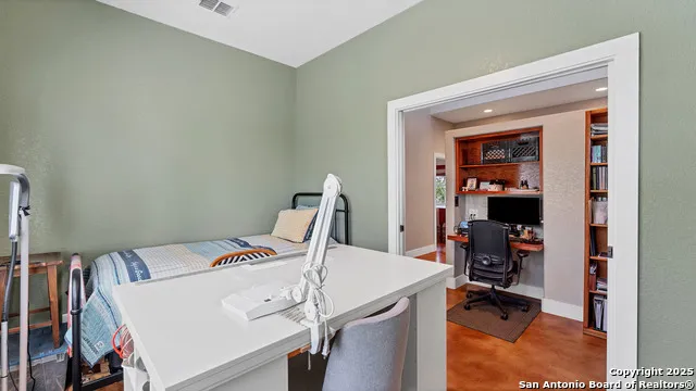475 JACKSON RD Kingsbury, TX 78638