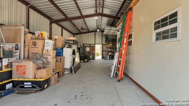 475 JACKSON RD Kingsbury, TX 78638