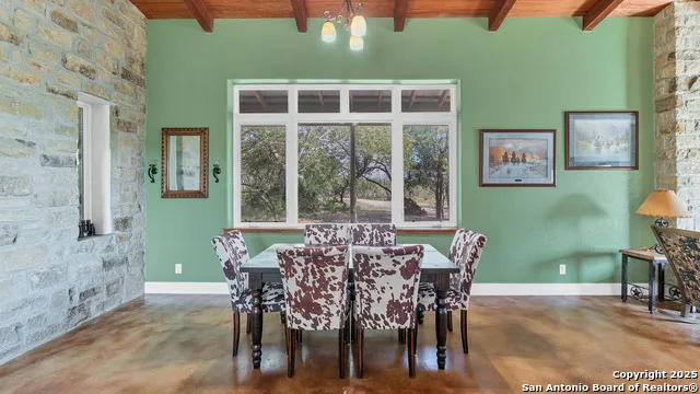 475 JACKSON RD Kingsbury, TX 78638
