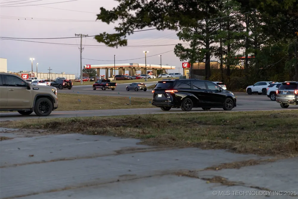 3000 E Houston Street Broken Arrow, OK 74014