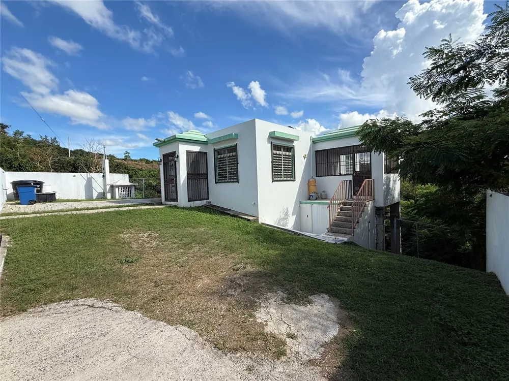 Carr 411 km 0.20 BO. CALVACHE Rincon, PR 00677