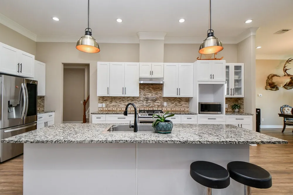1093 Sunderman Road Alleyton, TX 78935
