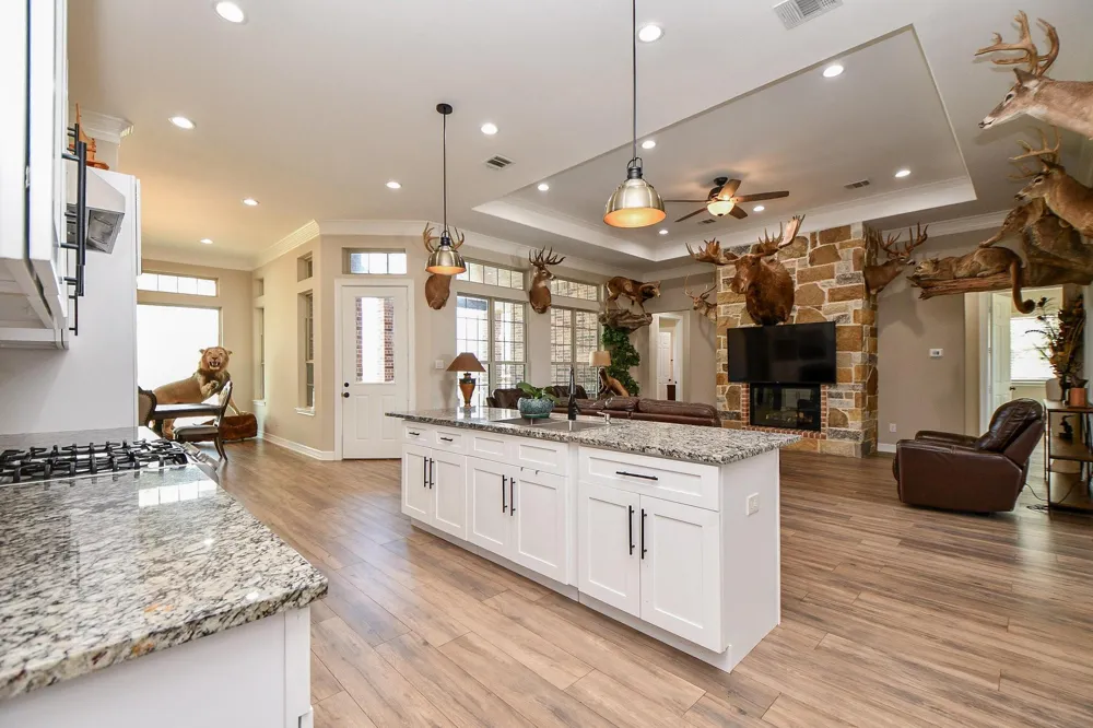1093 Sunderman Road Alleyton, TX 78935