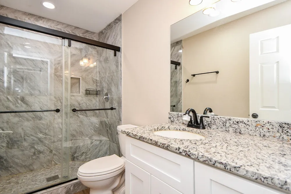 1093 Sunderman Road Alleyton, TX 78935