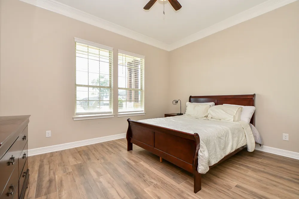 1093 Sunderman Road Alleyton, TX 78935