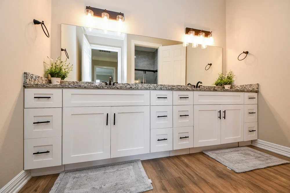 1093 Sunderman Road Alleyton, TX 78935