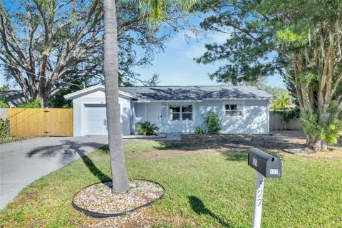 527 FOX RUN TRAIL