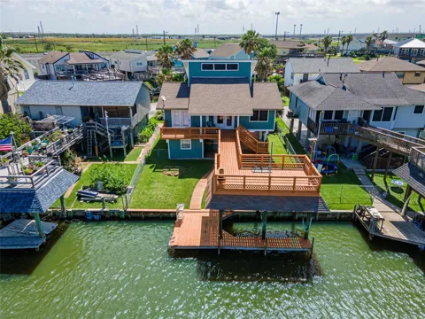 3 Pelican Street
